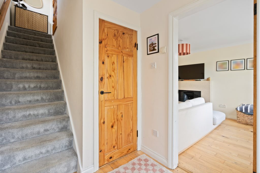 106PrioryRoad03.jpg